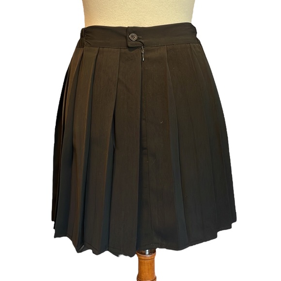 NWOT pleated skirt - Picture 4 of 4